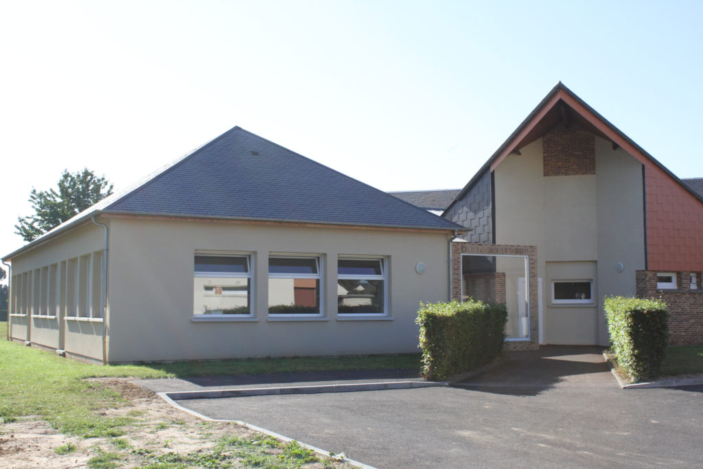 Entrée de l'école du côté des maternelles.